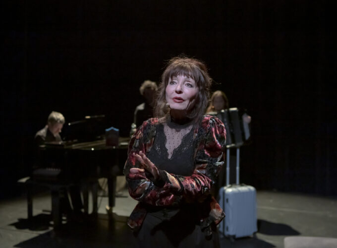 Barbara et Brel – Cie Horizon – Photo: Sylvain Chabloz